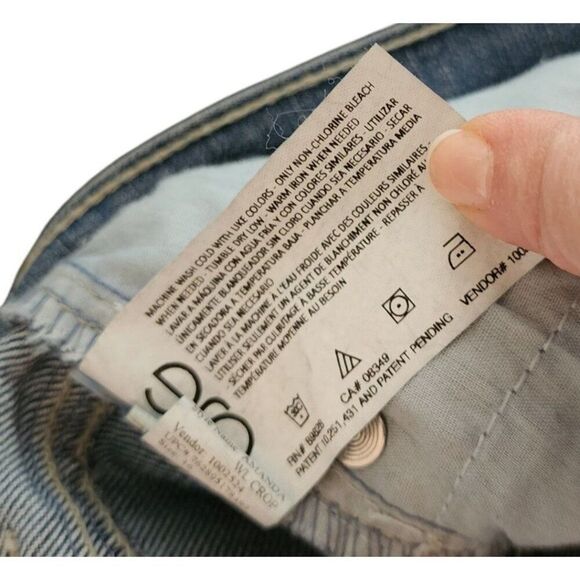 Gloria Vanderbilt Cropped Wide Legged Denim Jeans Womens Size 16 Blue Raw Hem - Picture 7 of 7